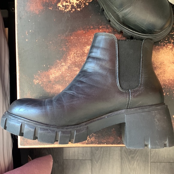 Steve Madden slip on Moto bootie 5 preowned - Picture 12 of 16